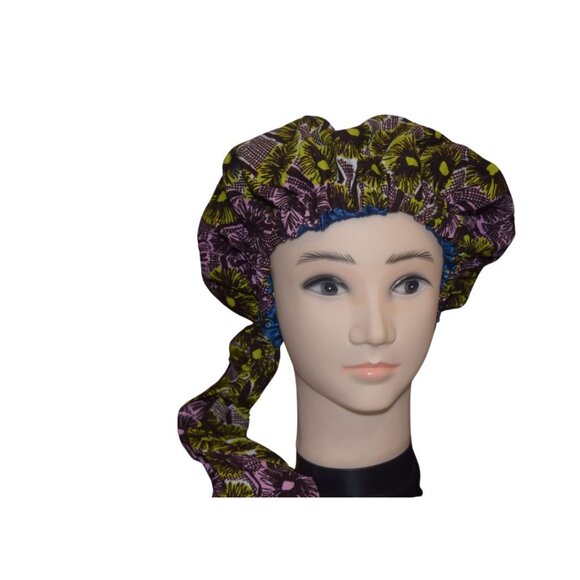 BONNETS - Picture 2 of 2